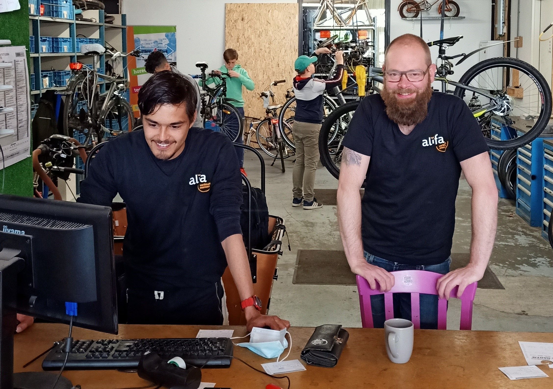 Bike Works Alifa Enschede Jongeren vrijwilligerswerk