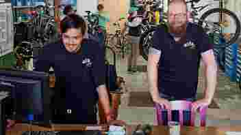 Bike Works Alifa Enschede Jongeren vrijwilligerswerk