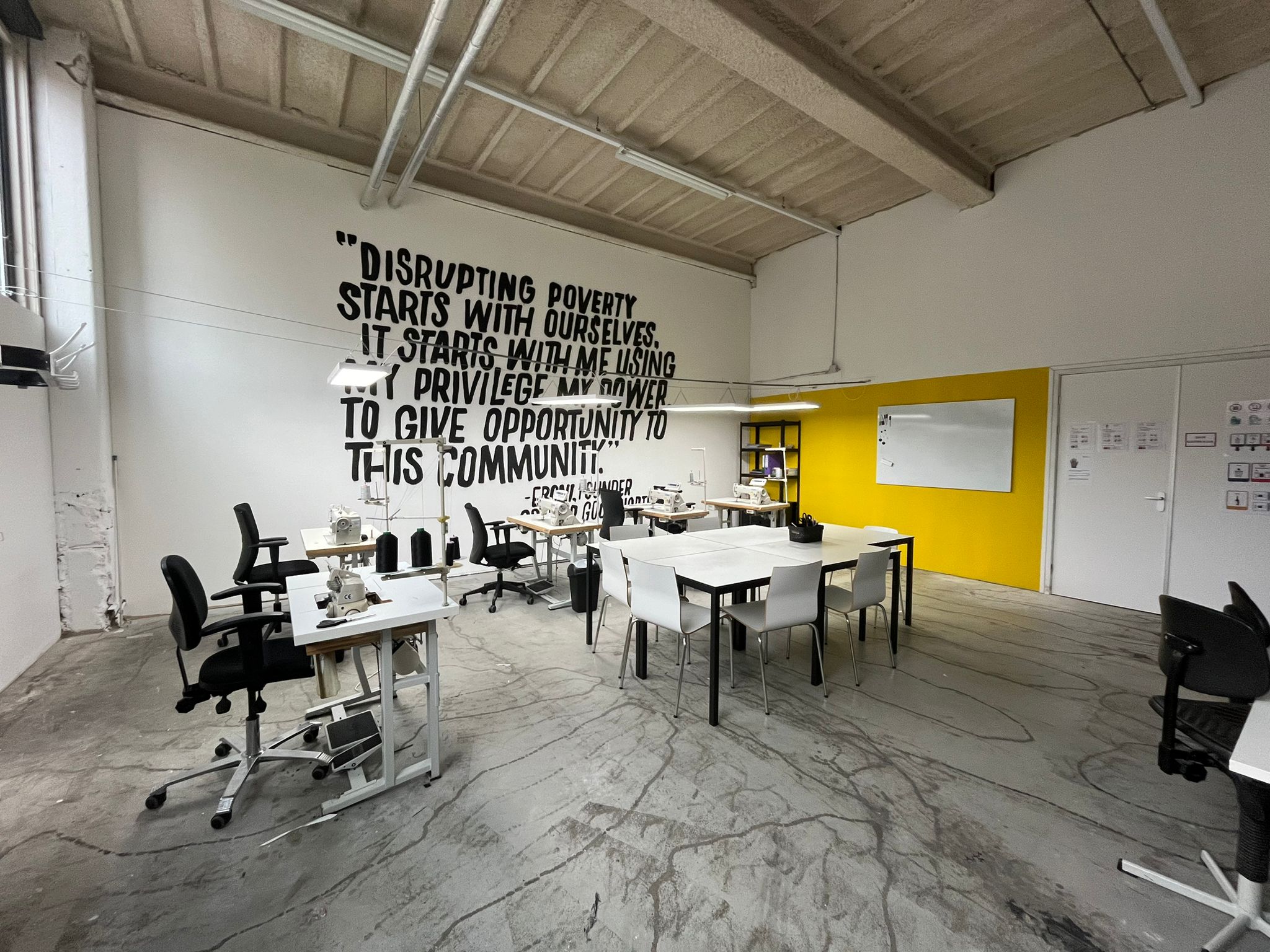 Vrijwilliger/ondersteuner  theorie confectie en werknemersvaardigheden.