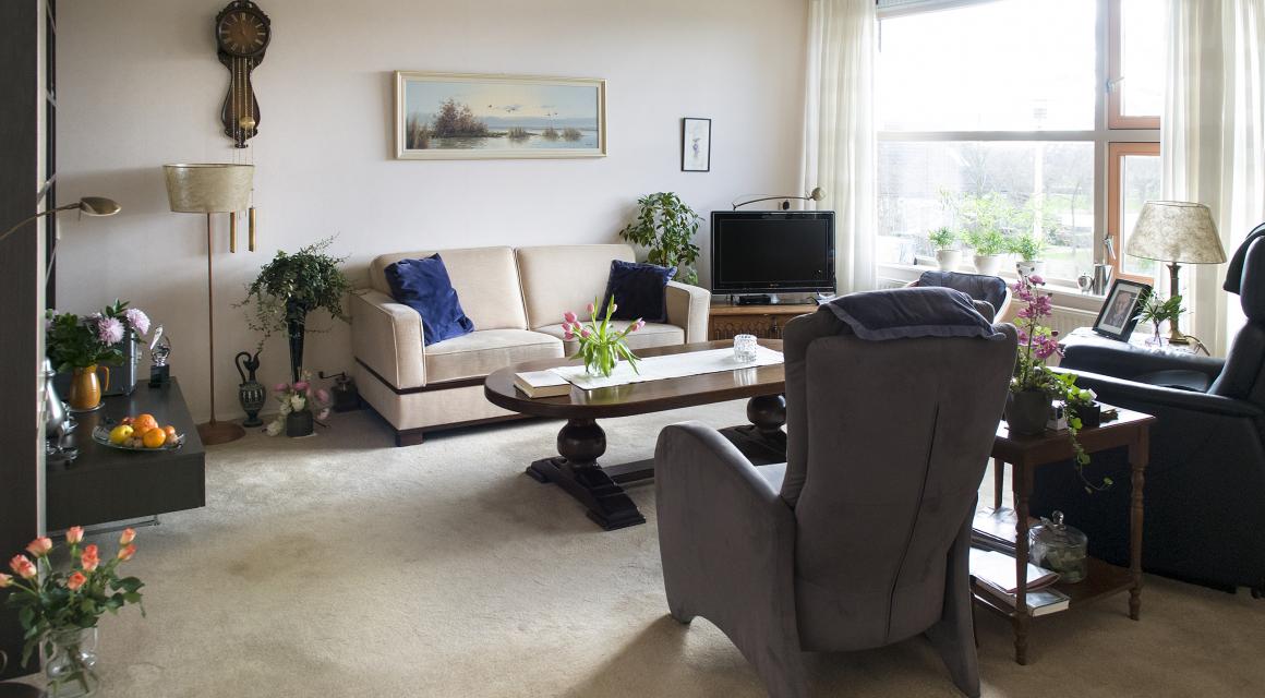 Komt u als vrijwilliger onze huiskamer gezellig maken?