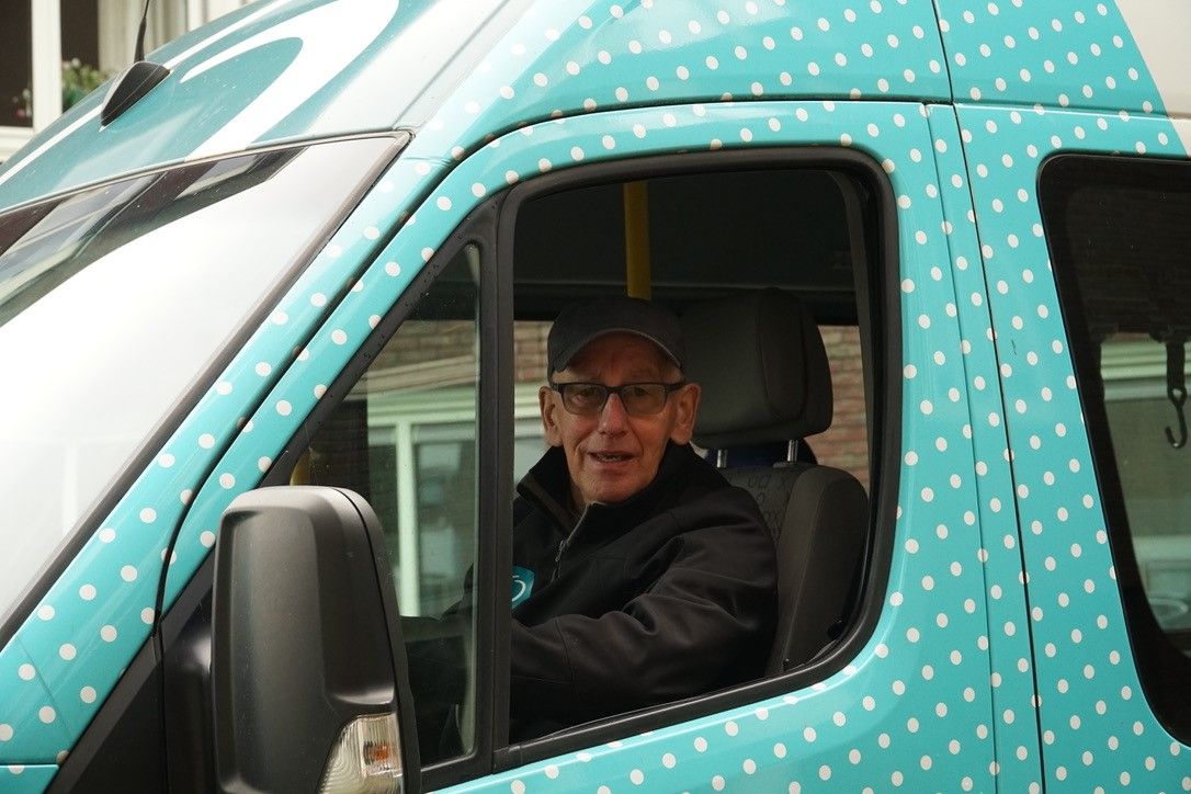 Overvest Enkhuizen zoekt met spoed een vakkundige chauffeur voor de rolstoelbus 