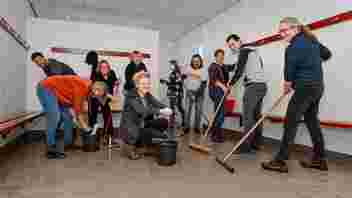 Stichting Welzijn Lochem klaart een klus tijdens NL DOET