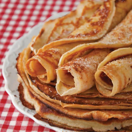 Gastvrouw/heer in theehuis op woensdagmiddag pannekoekendag