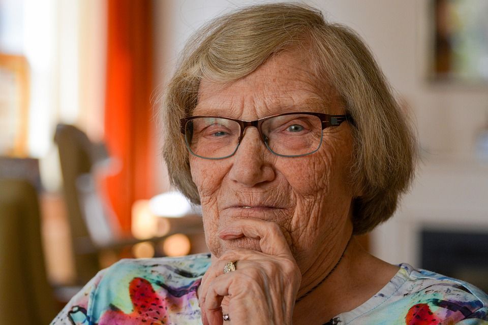 Dame in de Binnenstad zoekt gezelligheid