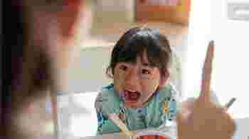 Help jij Dewi met vragen over de opvoeding van haar temperamentvolle dochter?