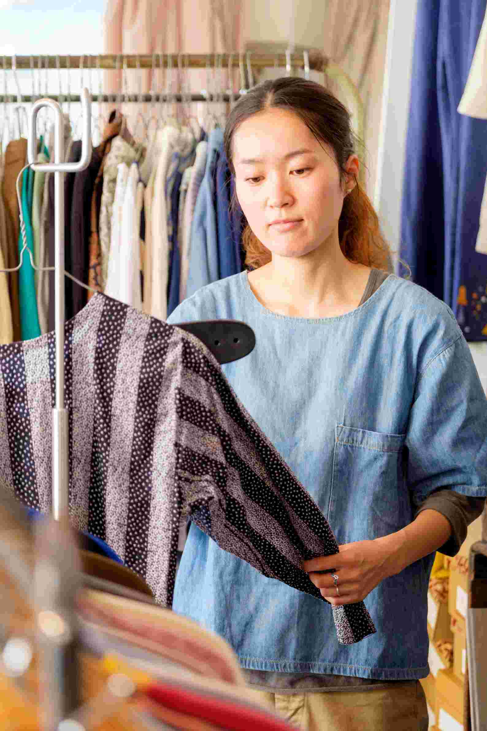 Volunteer Retail Assistant -Midsomer Norton Shop (Clothes) - days/hours to suit!