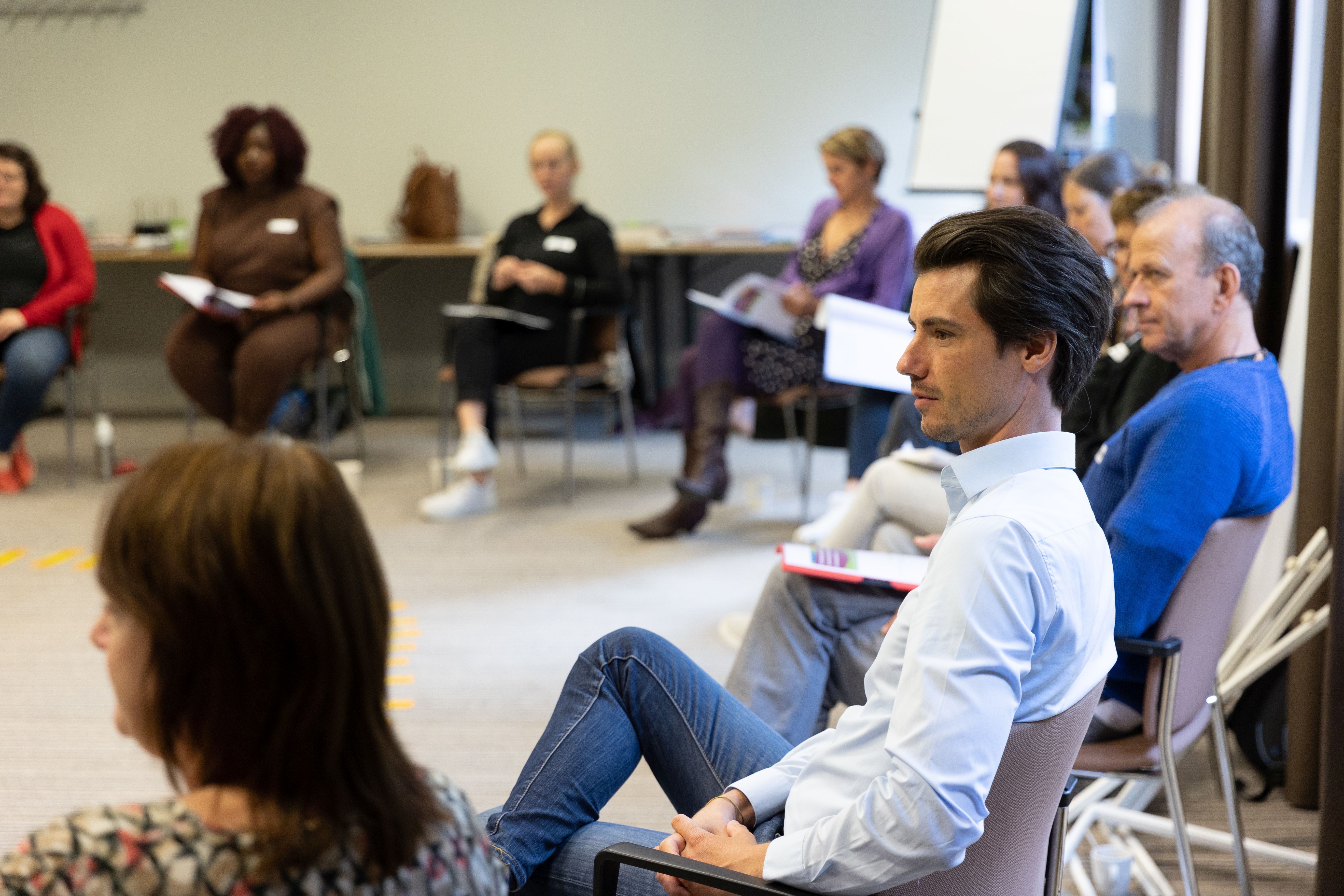 Training Follow-up connecting communication – listening to the other person with empathy