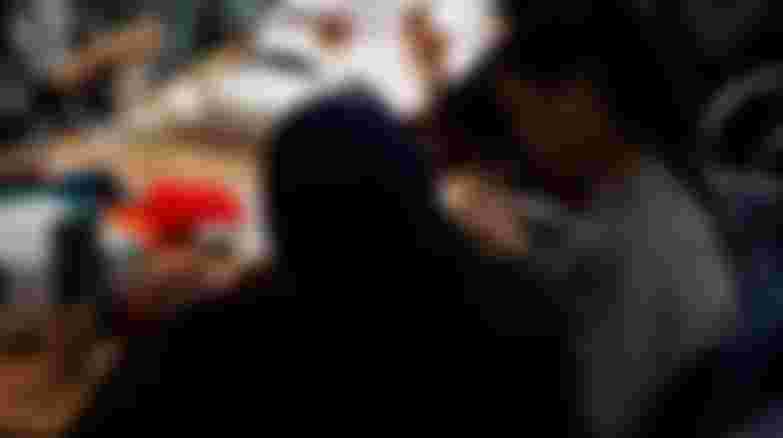 Translators for women's group AZC de Keijenberg Wednesday afternoon