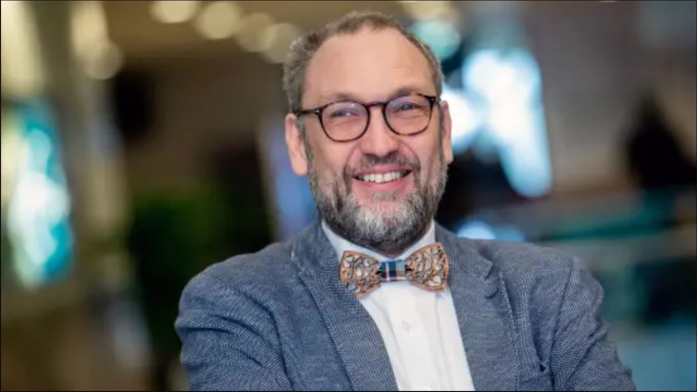 On 5 June 2023, Volunteer The Hague Project Manager Tetyana Benzeroual sat down with Professor Lucas Meijs for a wide-ranging interview on volunteer culture in the Netherlands, how internationals living here can make the most of their time volunteering, and the interesting concept of "hyphen volunteering." The transcript of that conversation can be found below.    Lucas Meijs is a professor of “Strategic Philanthropy” at the Rotterdam School of Management (RSM), Erasmus University. His current research focuses on issues related to strategic philanthropy, volunteer/non-profit management, corporate community involvement, voluntary energy as a natural resource, and involved learning (life-long development by volunteering). Professor Meijs has been an appointed member of the Raad voor Maatschappelijke Ontwikkeling, the official policy advisory body for the Dutch government and parliament. He regularly publishes on management issues in the philanthropic sector, as well as on volunteer work. He served two terms as the first non-American co-editor in chief of Nonprofit and Voluntary Action Quarterly, the academic journal of the Association for Research on Nonprofit Organizations and Voluntary Action (ARNOVA).    Tetyana Benzeroual: What are the benefits of volunteering for internationals in The Netherlands?    Lucas Meijs: Volunteering is a very easy way to get connected with new people. We usually think about volunteering as a long term commitment - that you go every week to the same place. But there are many more short term options too! Especially these are very nice if you want to connect to your neighborhood. For example, you could participate in a monthly volunteering activity for a few hours and discover new and interesting places in The Netherlands while meeting new people. I like to tell my students that volunteering brings you places where you usually would not end up going. It might be a place you never thought of going to, like a food bank, but it's good to experience it occasionally and reflect on it. Next time, you could participate in organizing a big barbecue for kids in the neighborhood, which can be a fun and rewarding experience. So it's important to think about creating a "hyphen volunteering," where you gain something from the experience.    It's not transactional but rather finding a win-win situation. It could be as simple as enjoying good weather or exploring a new part of the city. It's about looking for ways to make volunteering align with your interests and comfort zone. Sometimes you might push the boundaries a bit, but if you're doing it with friends or even a group of strangers, it becomes more fun.    T.B.: Could you please tell us more about what you mean by the term “hyphen volunteering”?    L.M.: When it comes to hyphen volunteering, what I mean is that volunteering connects to something in your agenda; in other words, it builds on to the activities and commitments you already have. In the U.S., for example, there are organizations like "Single Volunteers of DC," where people combine dating with volunteering. So, if dating is already part of your regular activities, you can make it an icebreaker by volunteering together. Family volunteering is another option, where you involve your friends or family in the volunteering experience. Think about connecting volunteering to existing plans or interests.    [So] instead of seeing volunteering as something added to my already busy agenda, you can ask yourself, "What am I already busy with and how can I connect volunteering to it?" For example, there's a concept called "plogging," where you combine jogging or running with cleaning up your neighborhood. It's about finding ways to integrate volunteering into your already busy agenda.    T.B.: We've observed that our audience of international volunteers can be divided into two categories: Those who are already employed and those who are searching for work. How can volunteering benefit these two groups?    L.M.: For those who are already employed, volunteering offers an easy way to get out of their working bubble, to step outside of their work environment. It allows them to break free from their routine and engage with a wider community. We have a notable example of a Japanese organization in Rotterdam that was thrilled to support very local philanthropic causes because it gave their employees a chance to connect with people outside their business level. So let's use volunteering to make this a real multilevel international experience.    If the working individuals only confine themselves to their own bubble, their international experience becomes superficial in place of a more authentic and meaningful international journey. For those who are unemployed, the role of volunteering differs slightly. Here, volunteering can serve three purposes. Firstly, it offers an opportunity to meet new people who can help with job searching. Try meeting new people, as many as possible. We call this the network function. Engaging in volunteer work that allows you to interact with a diverse network can lead to potential job connections.    Secondly, volunteering helps individuals explore various sectors and gain insights into the job market in the Netherlands. By volunteering in different areas such as sports, healthcare, or working with children, they can assess which field aligns best with their interests and skills. We call it the experimental function.    The third benefit is skills development. We call it "functional volunteering." Unemployed individuals can use volunteering to sharpen their abilities in a specific area. For instance, if someone has expertise in sports or a related degree, they can search for a weekly volunteering position in a community sports center to demonstrate their capabilities to potential Dutch employers. Combined volunteering offers a "signal function," which shows employers that the prospective employee, engaged with a relevant volunteer role, possesses the necessary skills and commitment.    So, the whole combination into the signal function can greatly benefit those seeking employment. Experimenting with different opportunities, understanding what suits them, showcasing their skills through volunteering, and making connections can help them secure suitable employment. It's important to remember that even if a volunteering experience reveals a strong personal dislike for a certain activity, it's still a successful outcome. Being able to determine what doesn't work for you is just as valuable as finding something that does. Ultimately, it's about gaining self-awareness and making progress in your life journey.    T.B.: How is volunteering in The Netherlands different from other countries?    L.M.: Hmm, I think what is important here is that internationals do not compare volunteering as they know it from their own countries to The Netherlands and instead think of an activity they enjoy greatly. Once they know what makes them happy, then they can try to find this activity in the volunteer environment. There are volunteers driving at primary schools and sports associations, volunteers cleaning up all kinds of places, painting houses, collecting for the food bank, and cooking for vulnerable individuals. Whatever you think is a paid job, you most likely can find someone doing it unpaid as a volunteer in The Netherlands. Of course, correct training is expected as, for example, one cannot drive a car as a volunteer without a driver's license. Neither can this person drive a car for a paid position without proper licensing.      In former communist counties, for example, volunteering is perceived by the older generation as forced, whereas the new generation sees it in a similar way as Western people do. If you come from The Netherlands, Belgium, or the Northern states, you see volunteering as active belonging to a community rather than just unpaid labor. They see volunteering as a team effort and an opportunity to build connections within a group. It's not just about doing work; it's about being part of a community. Americans see volunteering more as unpaid work and a slot filling in an assembly line where volunteers are replaced by other volunteers in line. In The Netherlands, we see volunteering much more as a team that builds together a car. But getting into the (Dutch) team is a bit of a struggle. To use an understatement.    T.B.: This probably explains why internationals need to interview for volunteer positions, which comes as a surprise to many of them.    L.M.: In the States, volunteers will be interviewed to assess if they can do the tasks. The difference with The Netherlands is that the main purpose of the interview is to assess if volunteers fit within the team. In fact, volunteers in The Netherlands are not expected to perform the same task over and over again. They become valuable members of the team who can take up their own projects and steer the course of their volunteer organization. This can make it challenging for internationals to integrate into volunteering activities, as they need to fit into the existing team dynamics. However, once they become part of the team, volunteering in The Netherlands offers flexibility and variety in terms of tasks and activities.    T.B.: Any last words of wisdom for our international volunteers?    L.M.: For international volunteers seeking positions, it's important to consider that they have the opportunity to become integral members of the organization and something bigger. This aligns well with the desire for learning and belonging that many internationals seek. Volunteering can help them find that sense of belonging within a specific group or organization.    It doesn't necessarily require a weekly commitment, as once you become part of the team, there is flexibility in how often you contribute. It can be on a monthly or intermittent basis, depending on the volunteer's availability and preferences. Ultimately, volunteering offers the chance to find your sense of belonging and connect with a community that resonates with your interests and values. It's a valuable opportunity to be part of something meaningful and contribute to a greater collective.    T.B.: Thank you for sharing your insights and expertise on volunteering in the Netherlands!