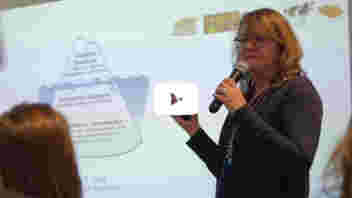 Thank you everyone for attending our most recent workshop "Unraveling Dutch Culture" with Dr. Ute Limacher-Riebold of Ute's International Lounge! It was our most successful workshop yet -- over 85 attendees filled our room to max capacity to learn all about the hidden nuances about Dutch culture. Another thank you to our partners Stichting Present Den Haag and NL Cares for their cooperation and support for such a successful workshop. Stay tuned for more information on our upcoming workshops!