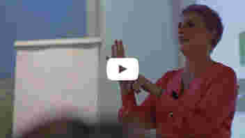 Here is a little taste of our previous workshop on Creating a Networking Game Plan with Cathy Delhanty -- as you can see, the room was absolutely packed. Thank you to all who attended, we enjoyed meeting you!