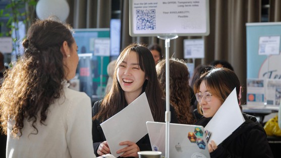 Wow, what an event! The Autumn November 2024 Mix & Match Volunteer Job Fair has wrapped up, and we’re still buzzing from all the energy and connections made. It was a joy to see attendees and nonprofits from The Hague region come together, creating memories and making a real impact.