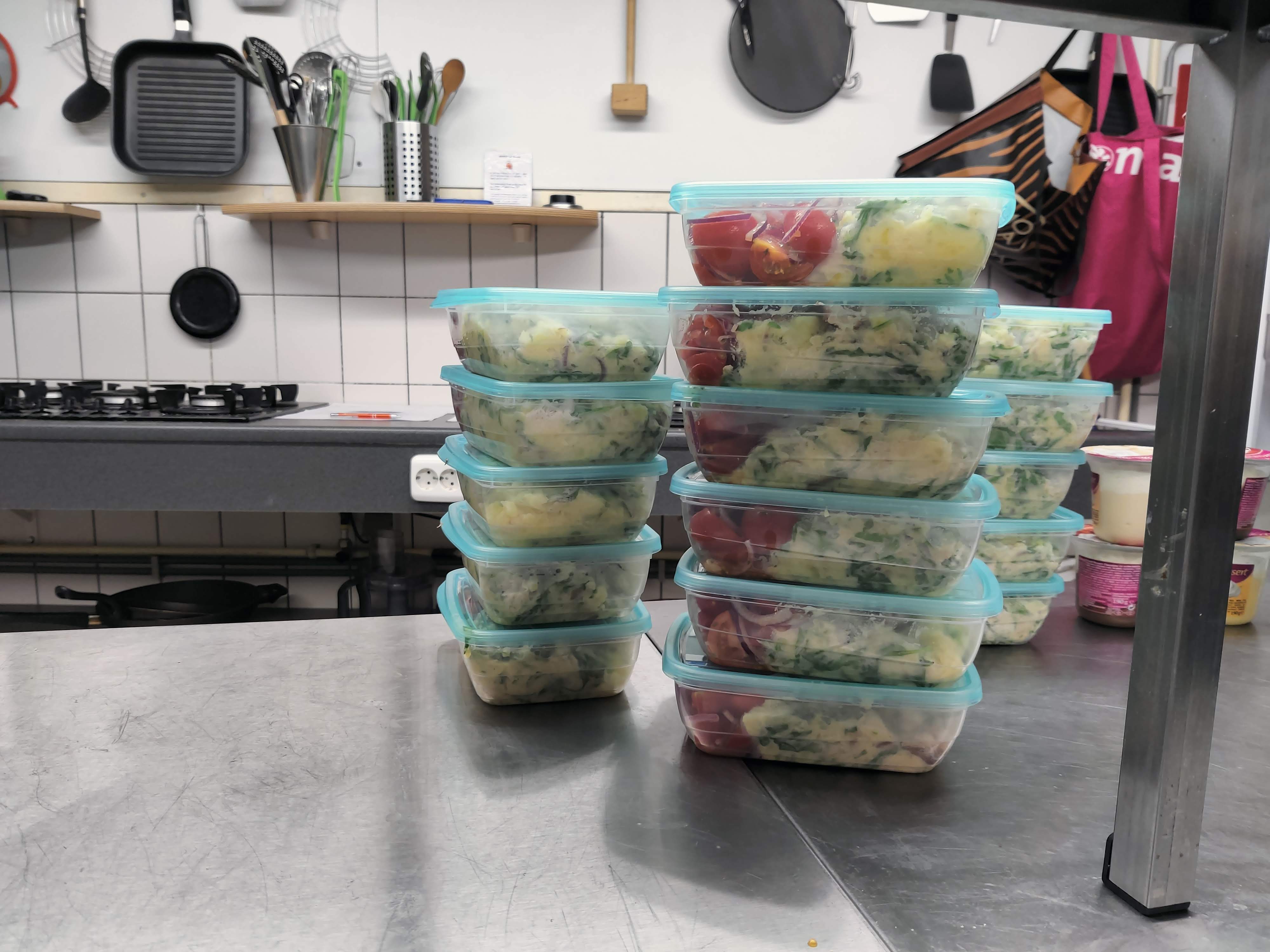 Help jij ons koken voor kwetsbare stadsgenoten op woensdagmiddag?