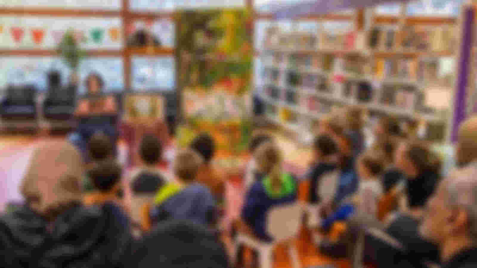 Reading out to kids in the Neude Libary (in English)