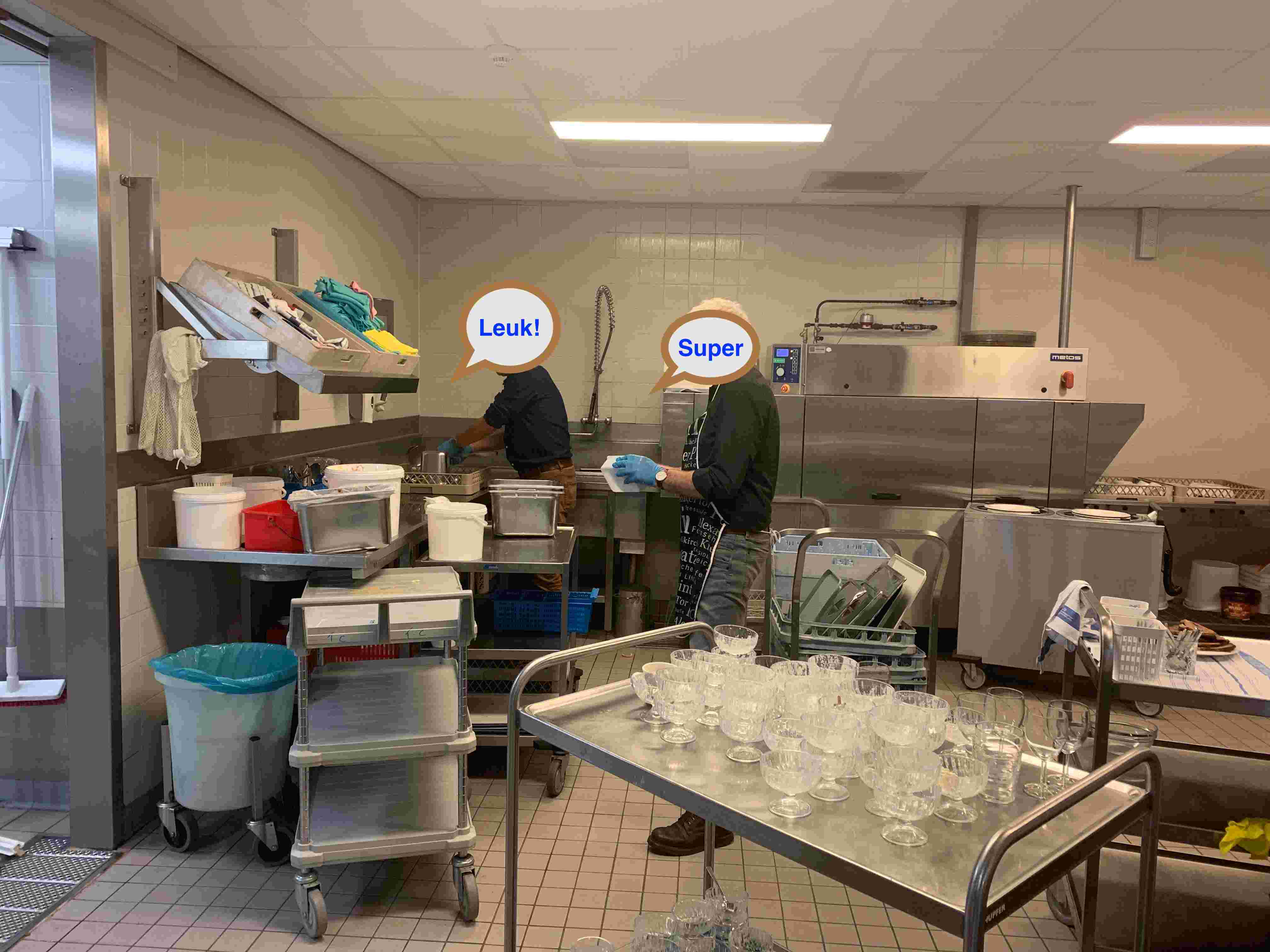 Wil jij ons enthousiaste afwasteam komen versterken?