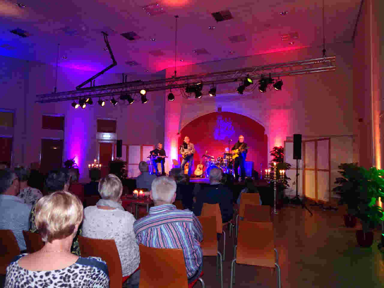 werkgroep Zaalinrichting (m/v) zoekt medewerkers voor de grote zaal