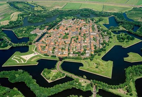 Bezoekerscentrum De Gele Loods/VVV Naarden