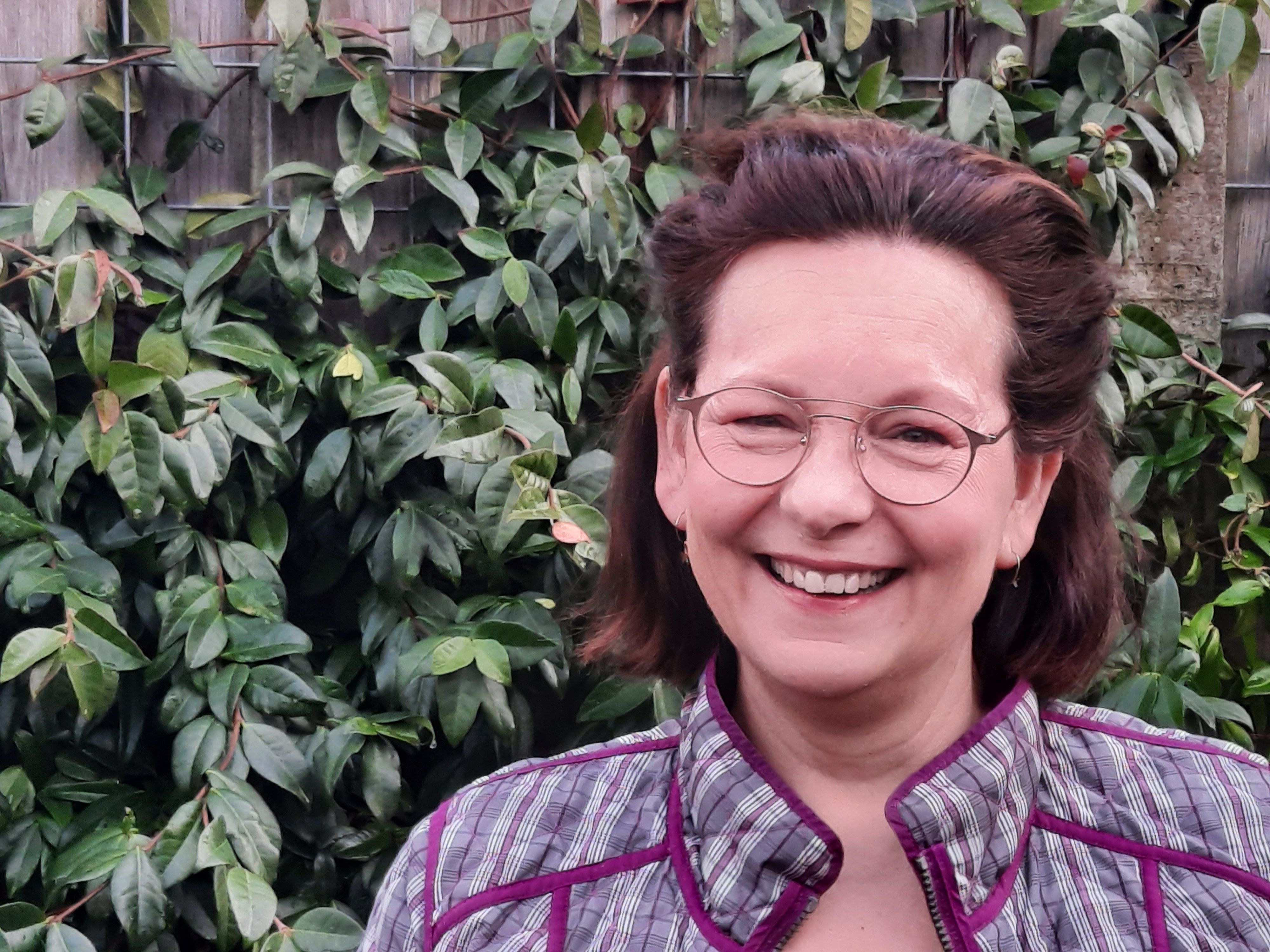 Elga besloot vrijwilligerswerk te gaan doen, iets wat ze altijd al wel deed. “Dat kreeg ik met de paplepel ingegoten”. Via het Oranjefonds kwam ze bij Homestart van Yunio.