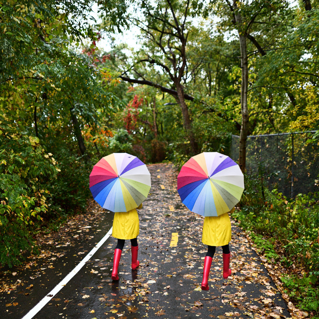 Wij geloven dat iedereen iets te bieden heeft waar je een ander blij mee kunt maken. Vind je het spannend om hulp te vragen, bied dan eerst eens je hulp aan. Wij zijn LochemDOET, een lokaal digitaal platform waar je vrijwilligerswerk kunt vinden, maar we hebben ook het prikbord 1 op 1 Voor Elkaar. Daar kun je als inwoner van de gemeente Lochem persoonlijk een oproepje plaatsen om samen met iemand anders te….. Vul maar in, dit kan van alles zijn.