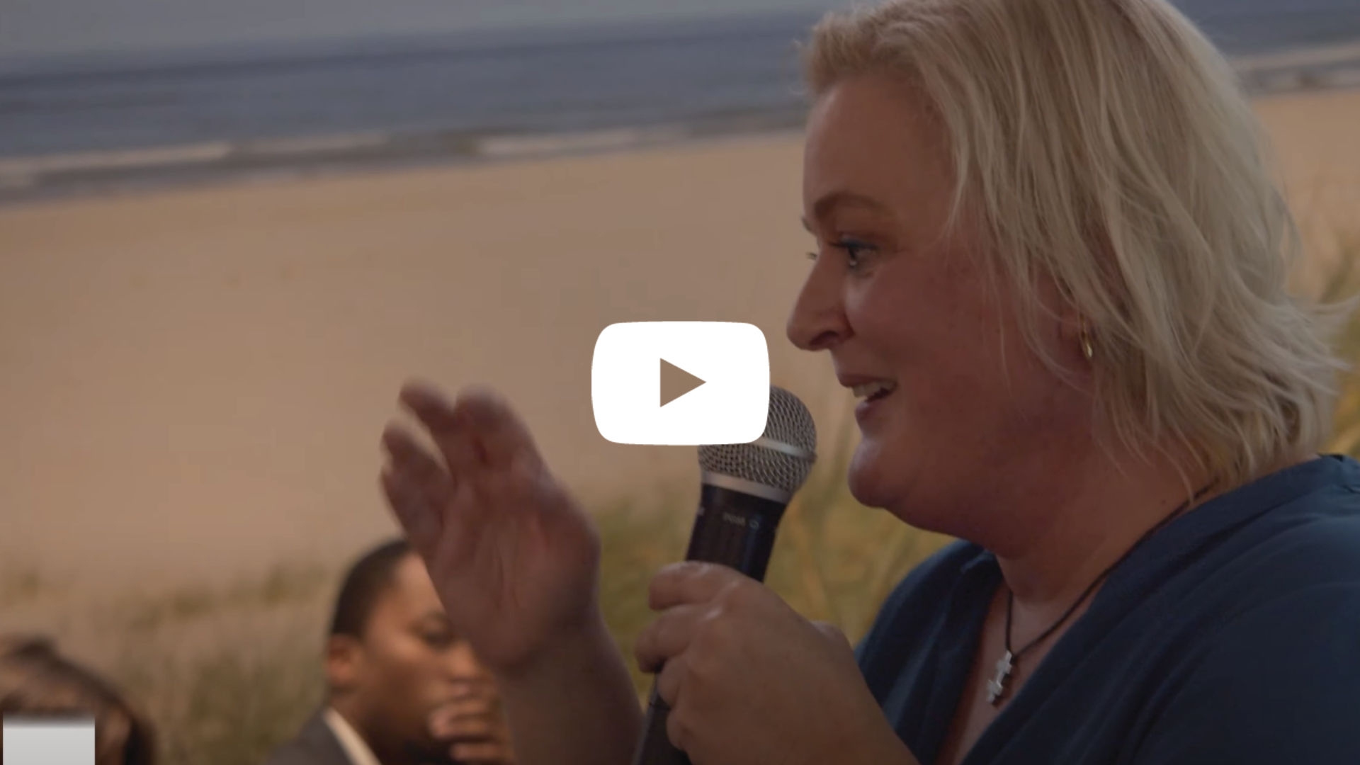 Hey, everyone! Please take a look at our short video recap from our October workshop, "Navigating the Dutch Labour Market!" The room was packed with local internationals wanting to know more about how to break into the Dutch job market, and our speaker Tessa Faber didn't disappoint!