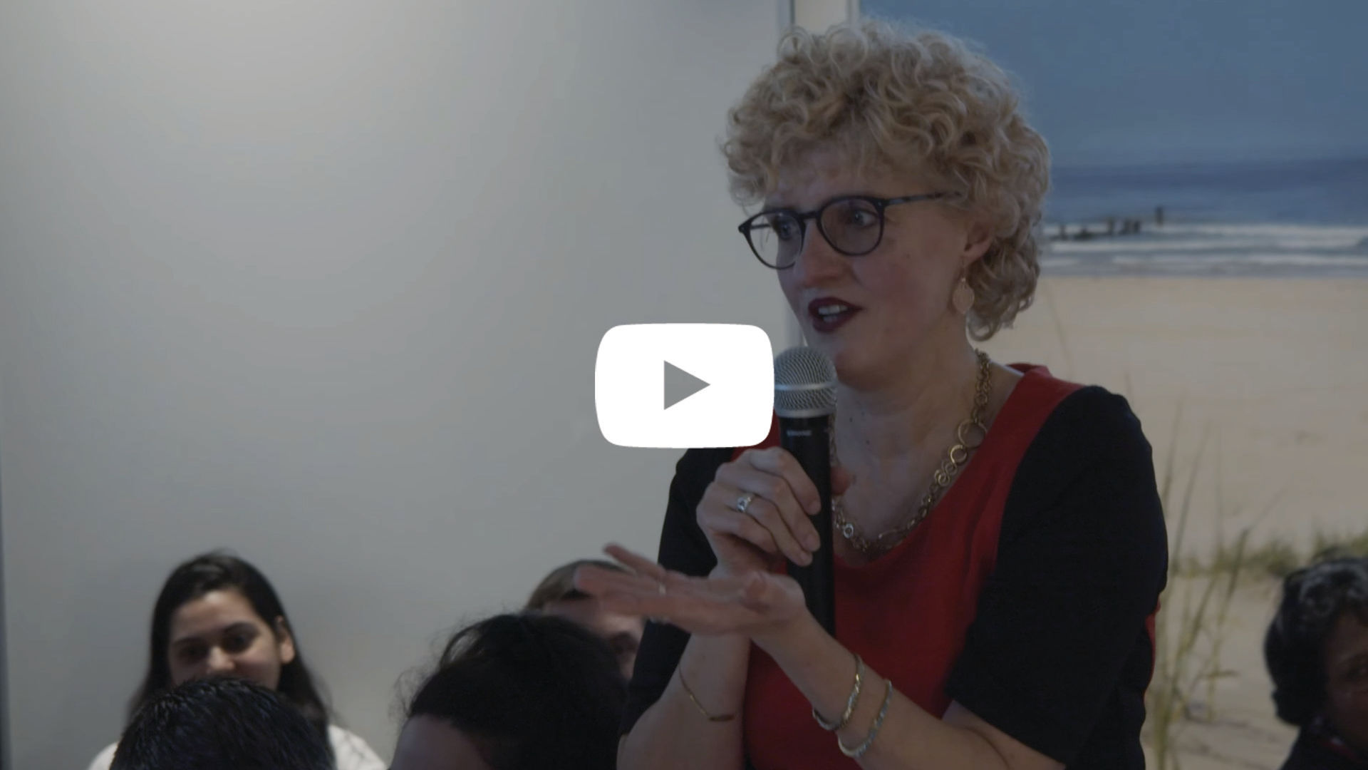 Check out just how we kicked off our first workshop of 2019: "The Perception Gap" with Cathy Delhanty and Vrijwilligersadacemie on March 19! We had a lovely time chatting with you and discussing common cultural misconceptions through friendly, understanding and fun conversations. If you would like to get a feel of our workshops, watch our stunning video below!