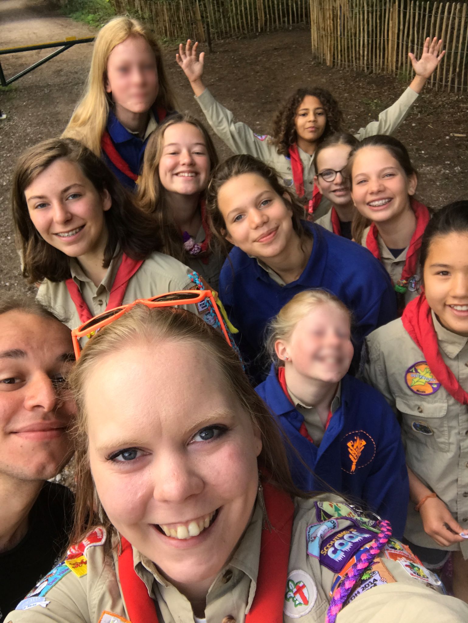 25a38efc1bdba6c1594c93846e078b39_Foto130717112751_censored