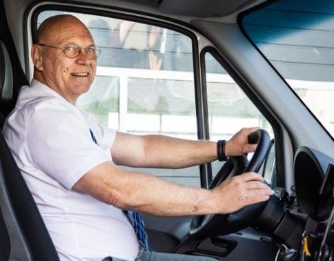 Breng jij deze mevrouw regelmatig naar het ziekenhuis?