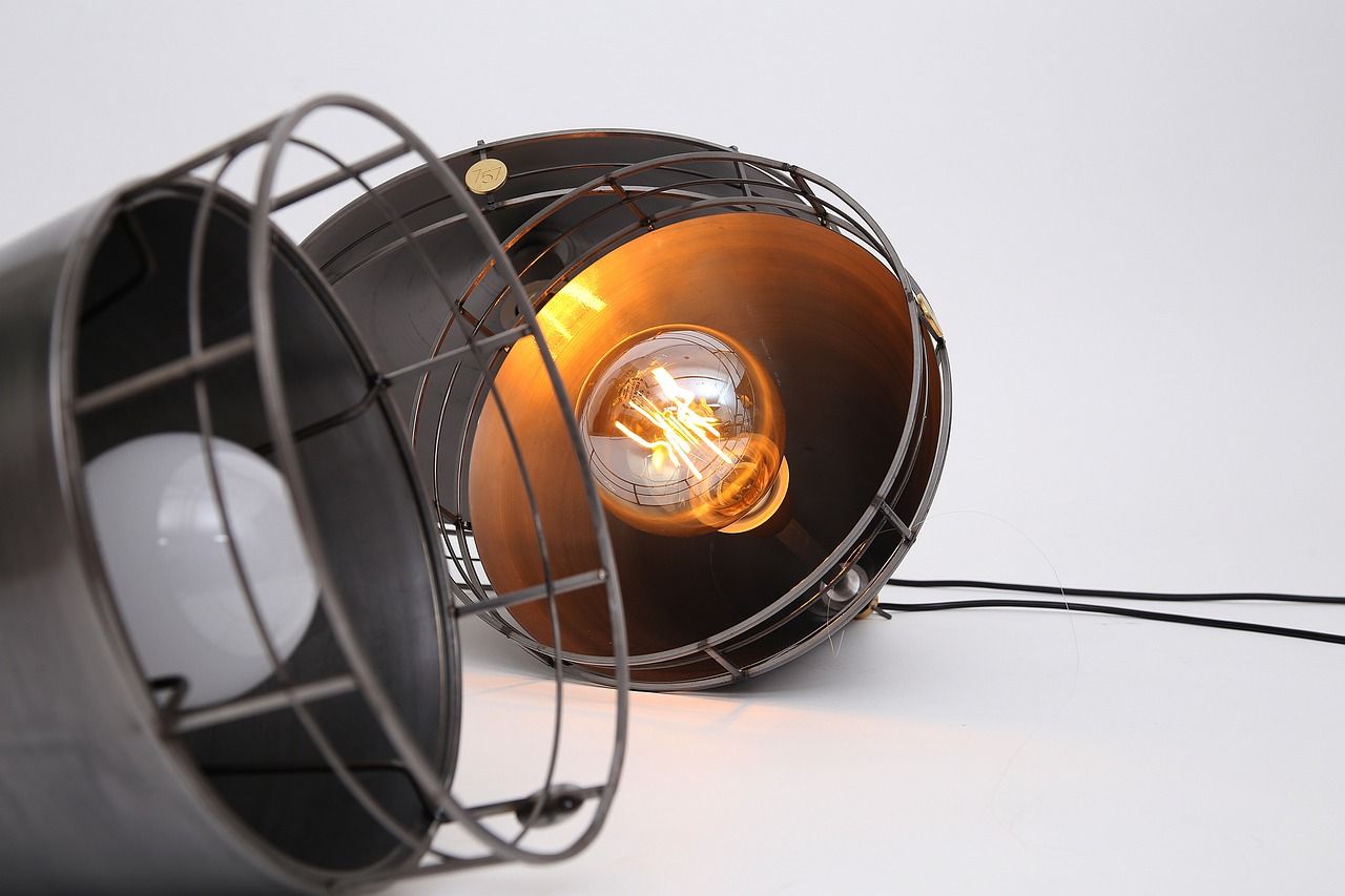 Laat deze man niet in het duister tasten!