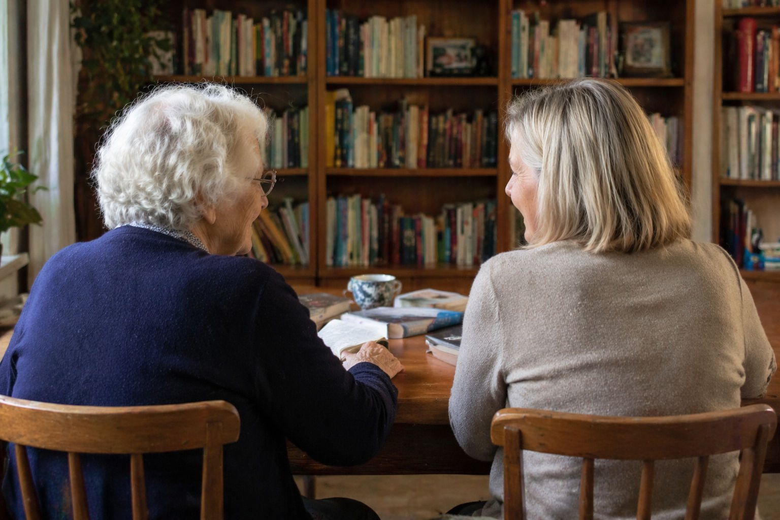 Boeken bespreken, spelletje spelen... samen even ontspannen