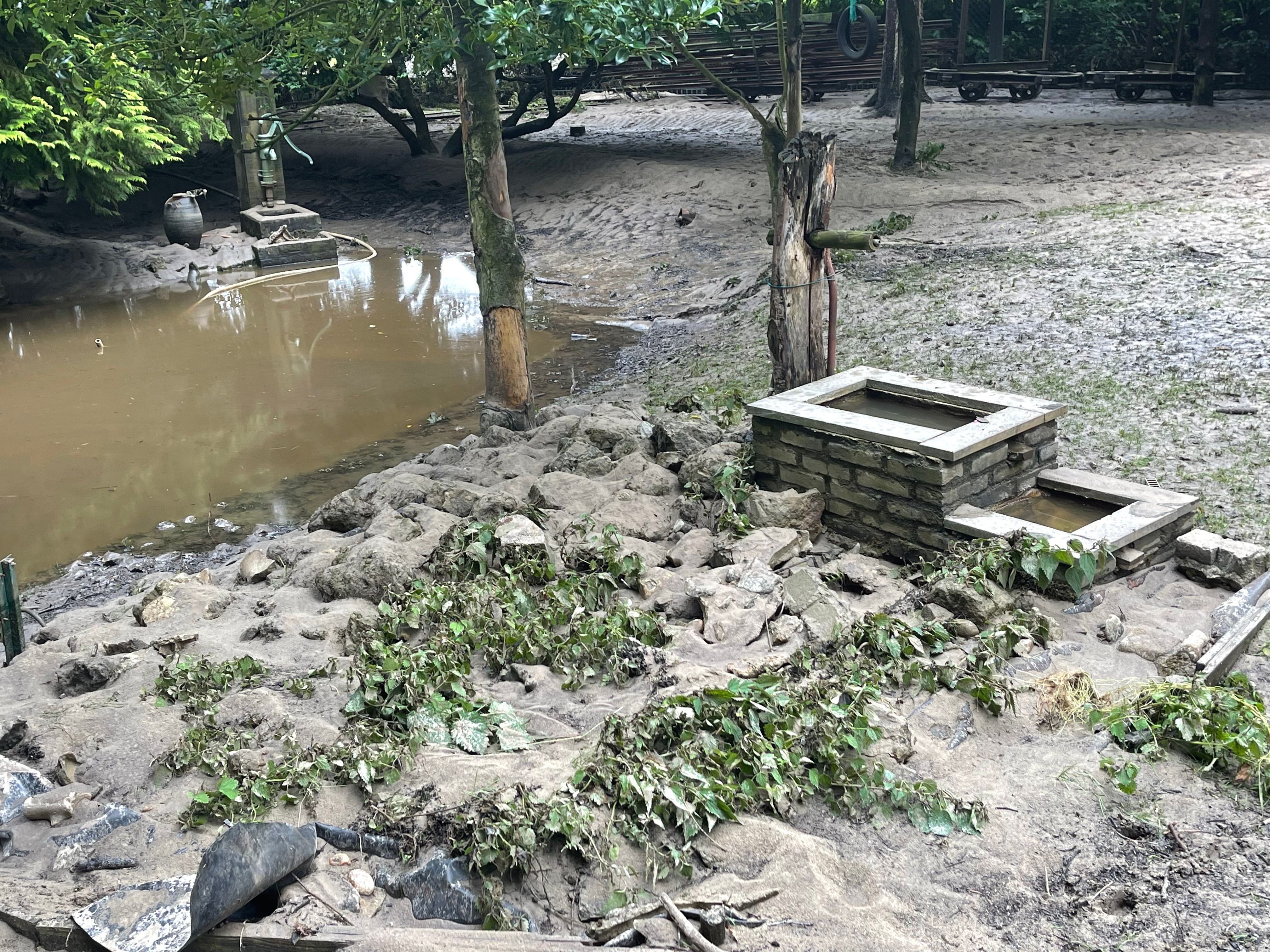 Gratis Slib en zand verwijderen uit tuin(en)