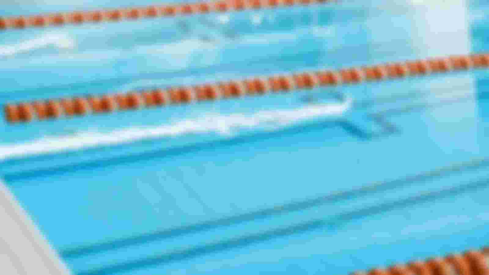 Lekker zwemmen met mevrouw! (70jaar)