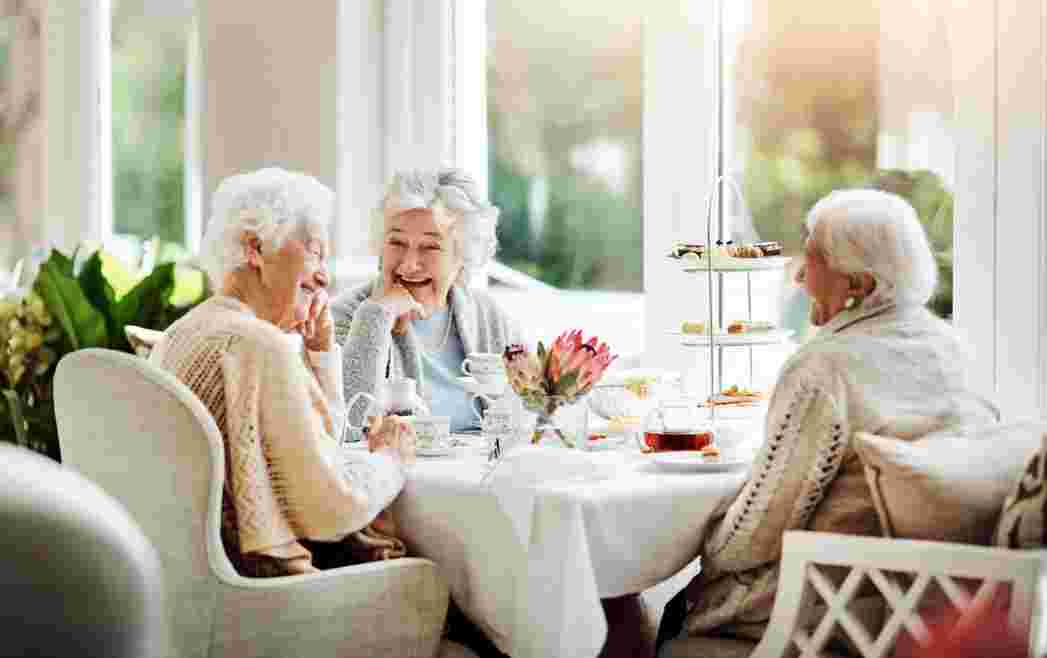 Gezellig praatje, kop koffie of een keer op pad?