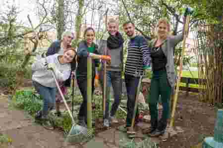 Doe mee op de Sociaal Tuinierendag in Rivierenwijk (14-6)!