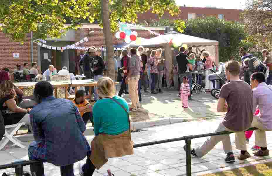 Host/hostess for day-care centre and empowerment house for refugees