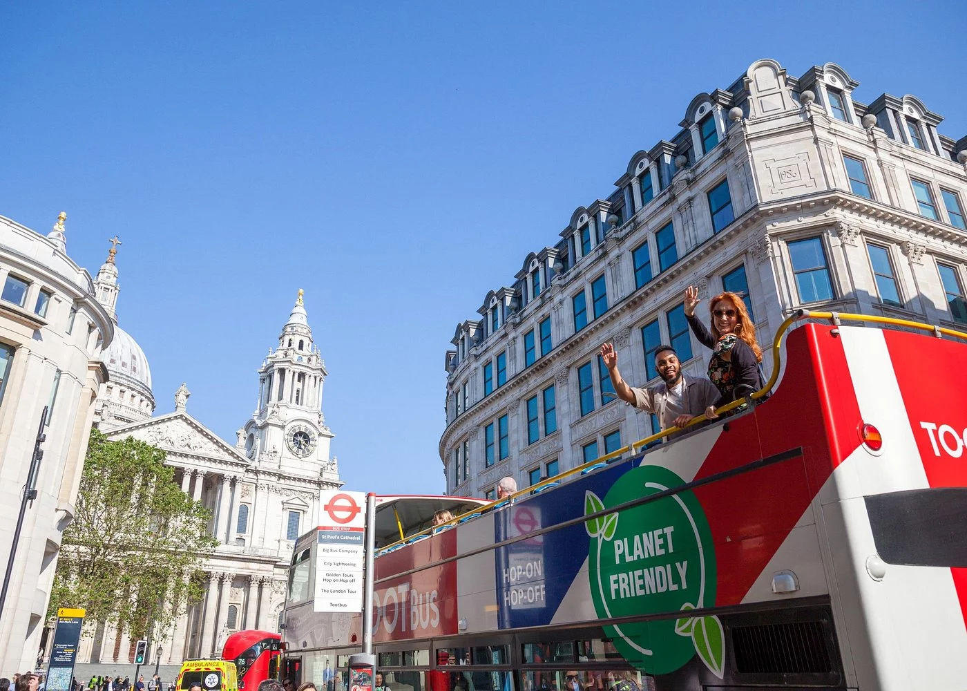 TooTBus: London Discovery Hop On Hop Off Bus Tour