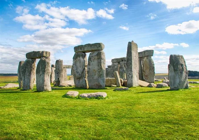 Golden Tours - Stonehenge Entry Tickets