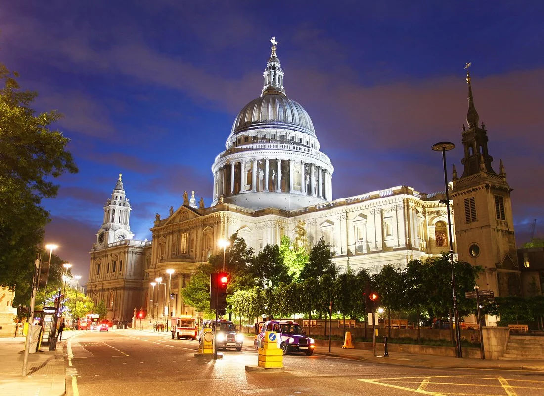 Golden Tours: London by Night Open Top Bus Tour