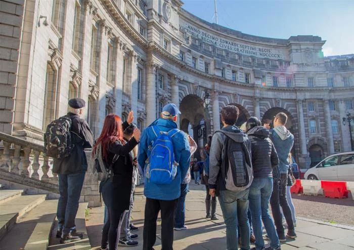 Golden Tour: Royal London Walking Tour