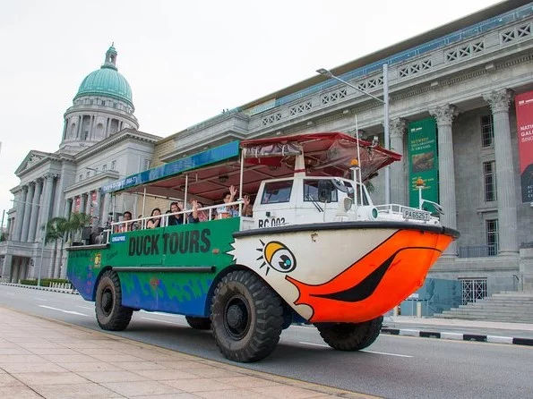 Big Bus Tours: Singapore Duck Tour with Audio Guide