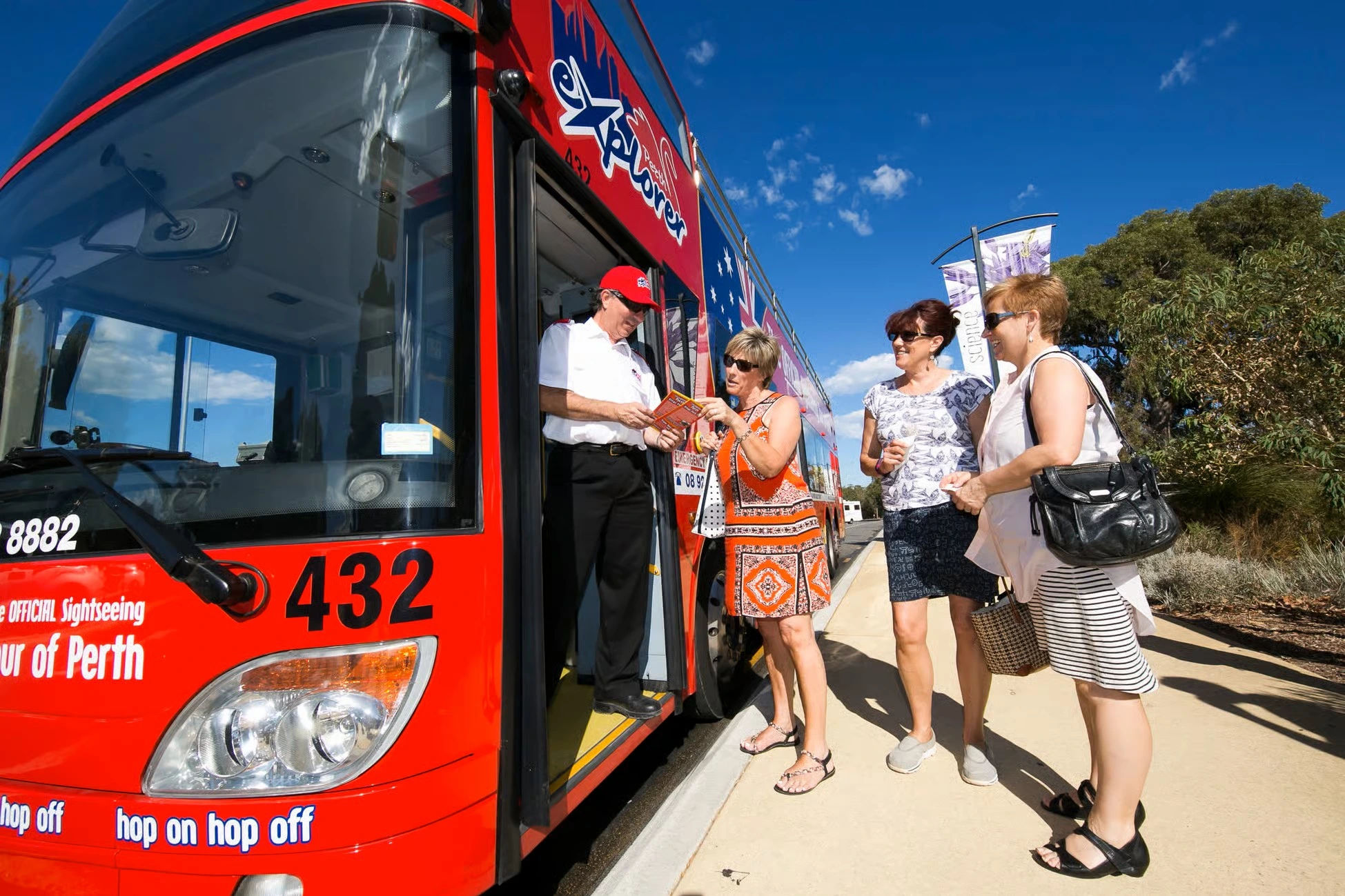 Perth Explorer: Hop On Hop Off Bus Tour