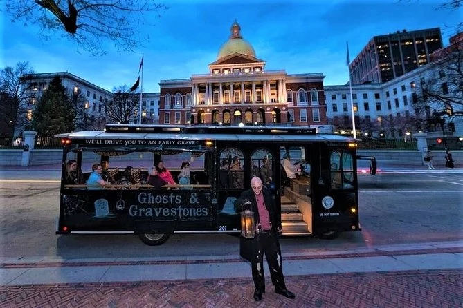 Boston Ghosts & Gravestones Tour