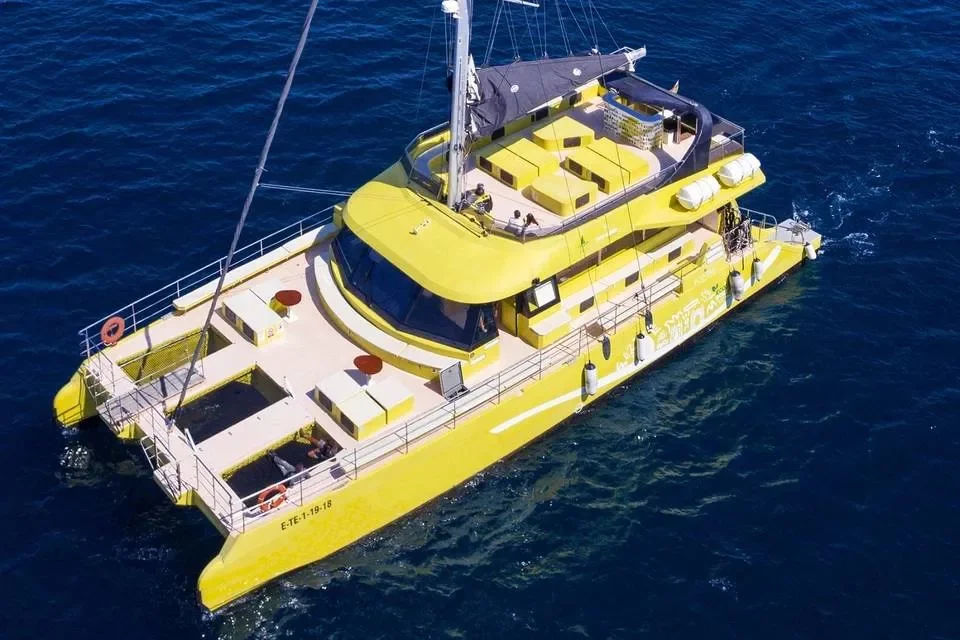 Barcelona: Sunset Cruise with Live Music