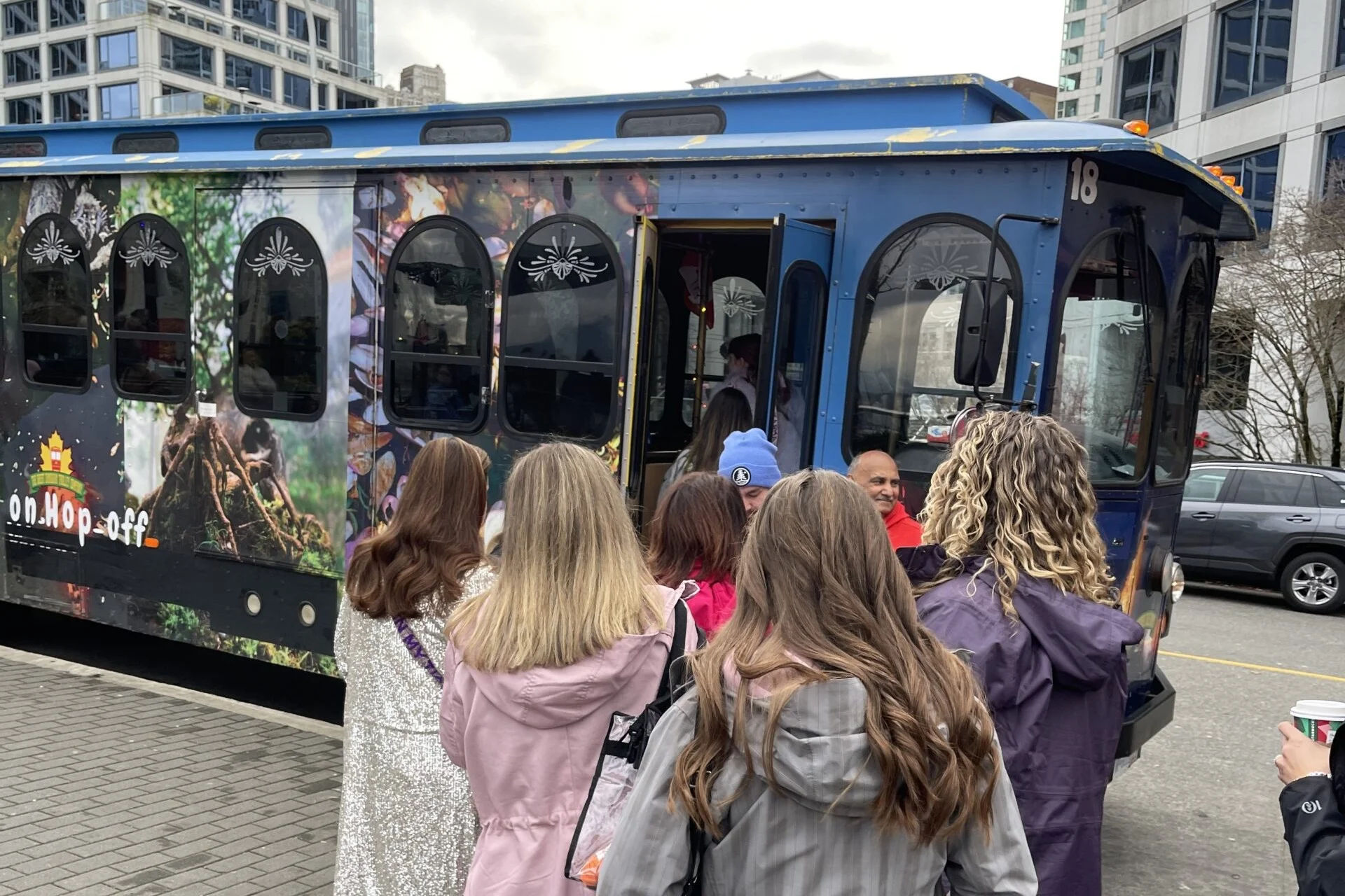 The Great Canadian Trolley: Vancouver City Trolley Tour