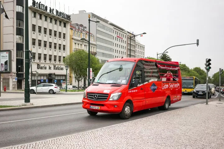 Gray Line: Lisbon Hop On Hop Off Bus, Boat and Oceanarium