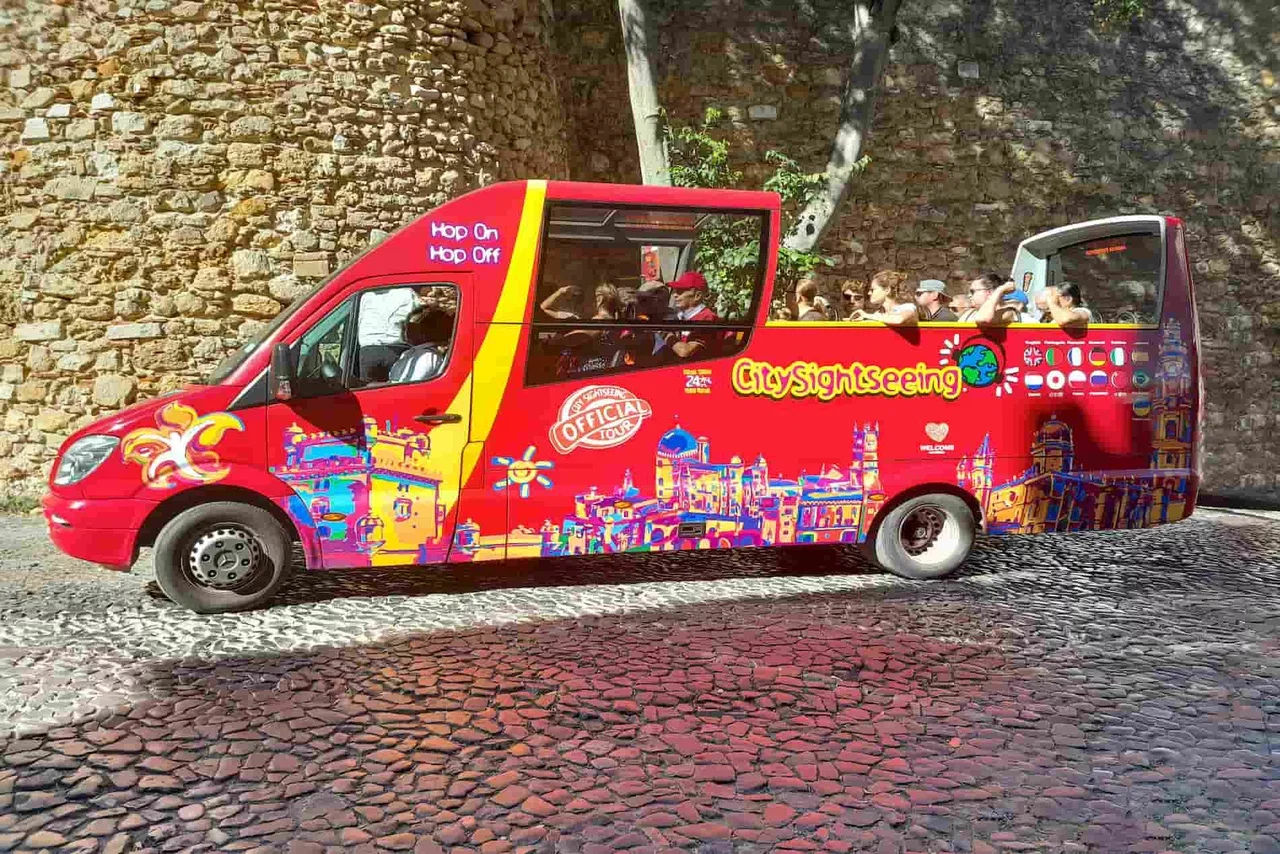 City Sightseeing: Lisbon Hop On Hop Off Bus Tour (Essential)