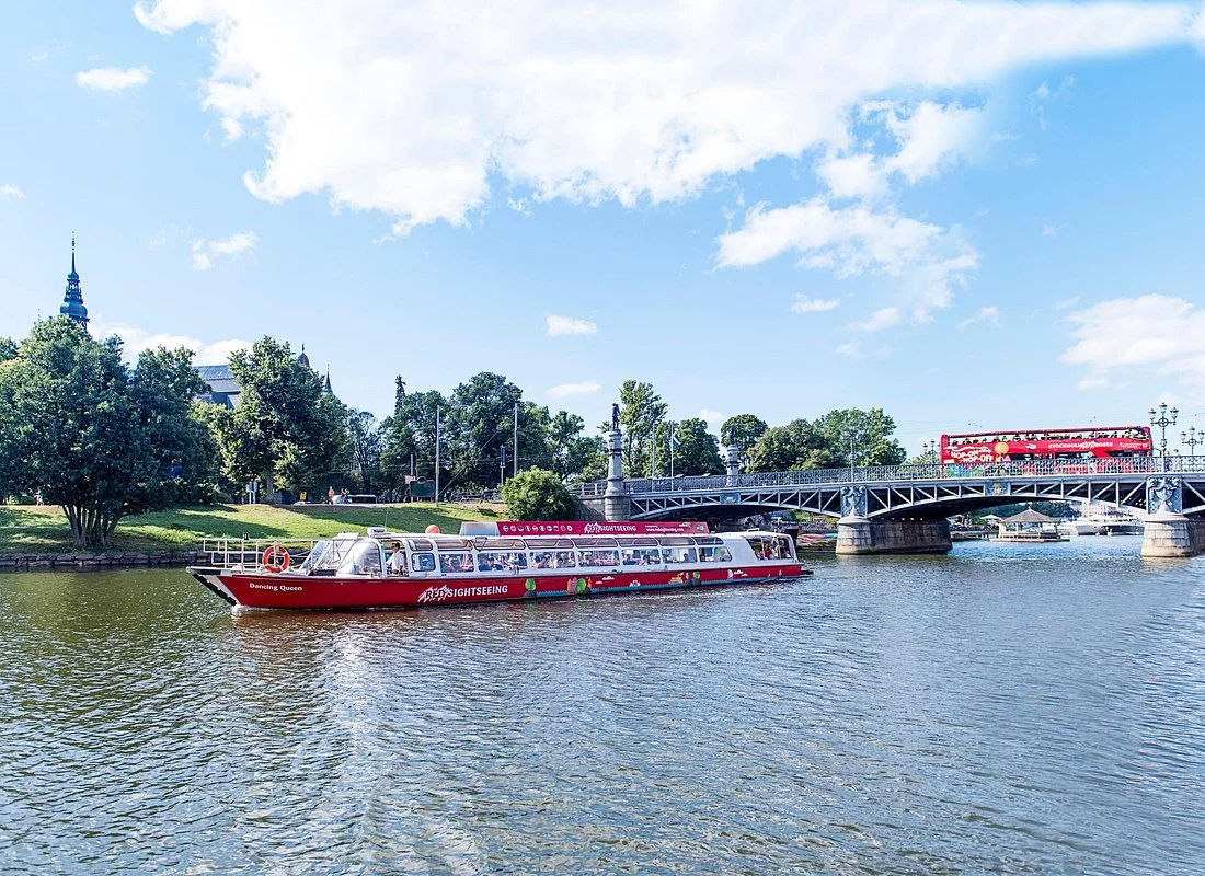 RED Sightseeing: Stockholm Hop-On, Hop-Off Boat Tour