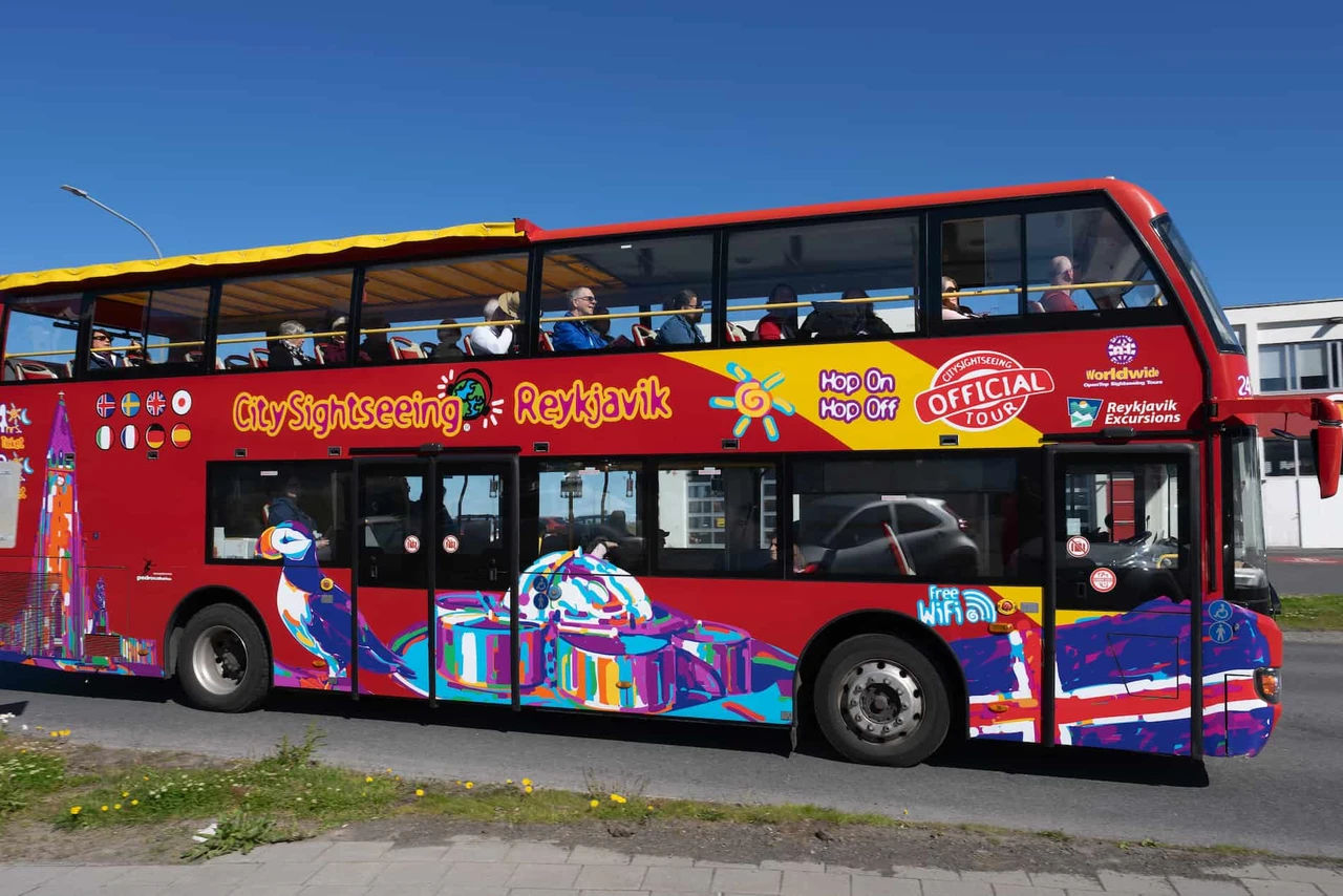 City Sightseeing Reykjavik Hop On Hop Off + Golden Circle Tour