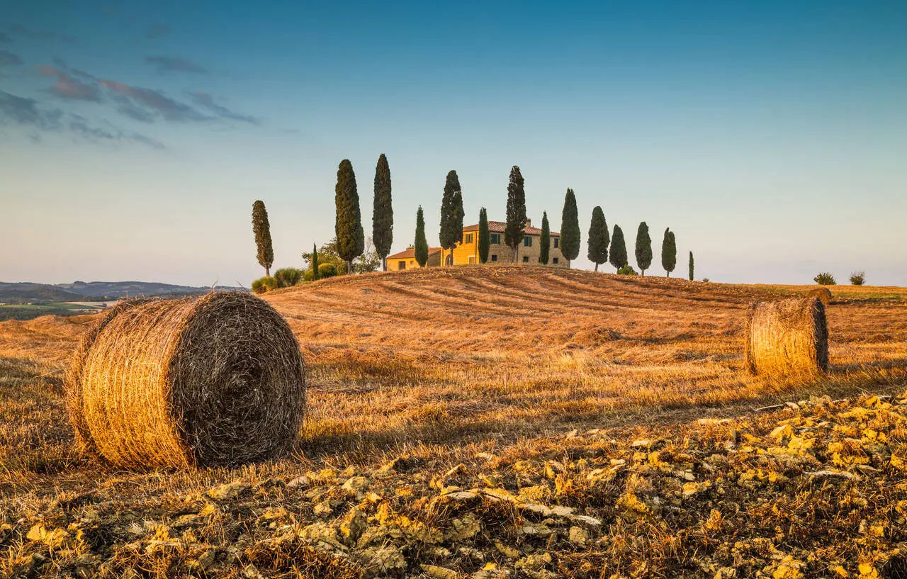 Medieval Tuscany Experience: Explore Monteriggioni and Val d’Orcia from Florence