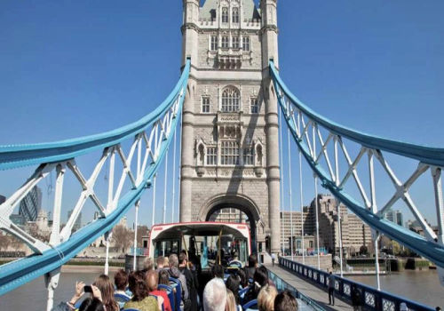 The Best Romantic London Bus Tours For Couples