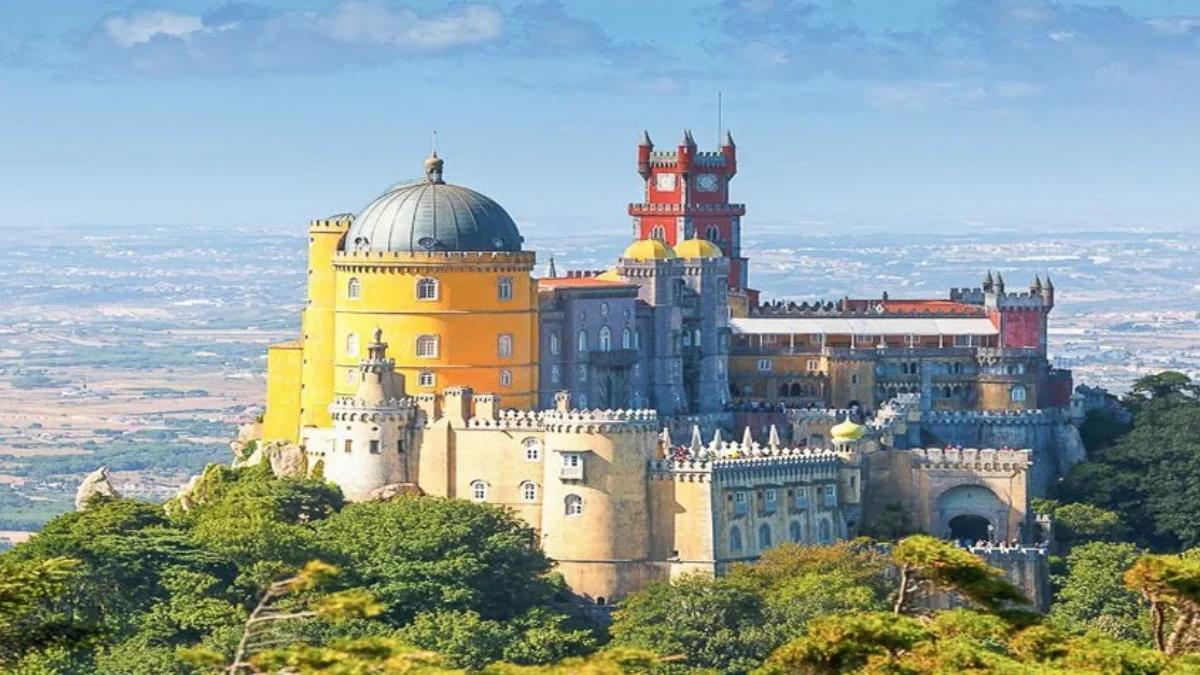 Lisbon Travel Guide: Top Things to Do in Lisbon for First-Time Visitors